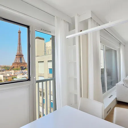 Appartement Floor Million Dollar View Eiffel Tower, 2 Beds, 4 People *
