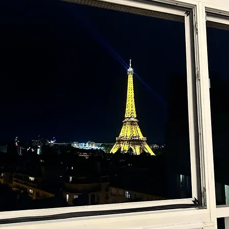 Appartement Floor Million Dollar View Eiffel Tower, 2 Beds, 4 People Parijs
